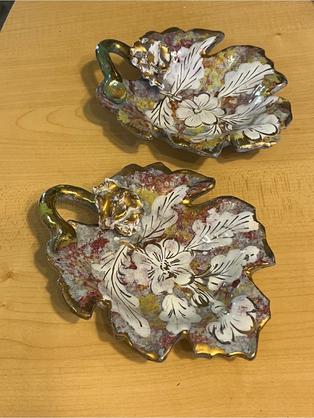 Lot of 2 Vintage Majolica Ceramic Trinket Leaf Dishes Italy